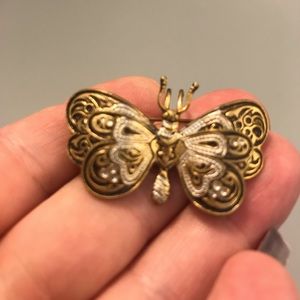 💄💄 U MUST BUNDLE 💄💄 Stylized Butterfly Lapel Pin / Brooch. Stamped: SPAIN
